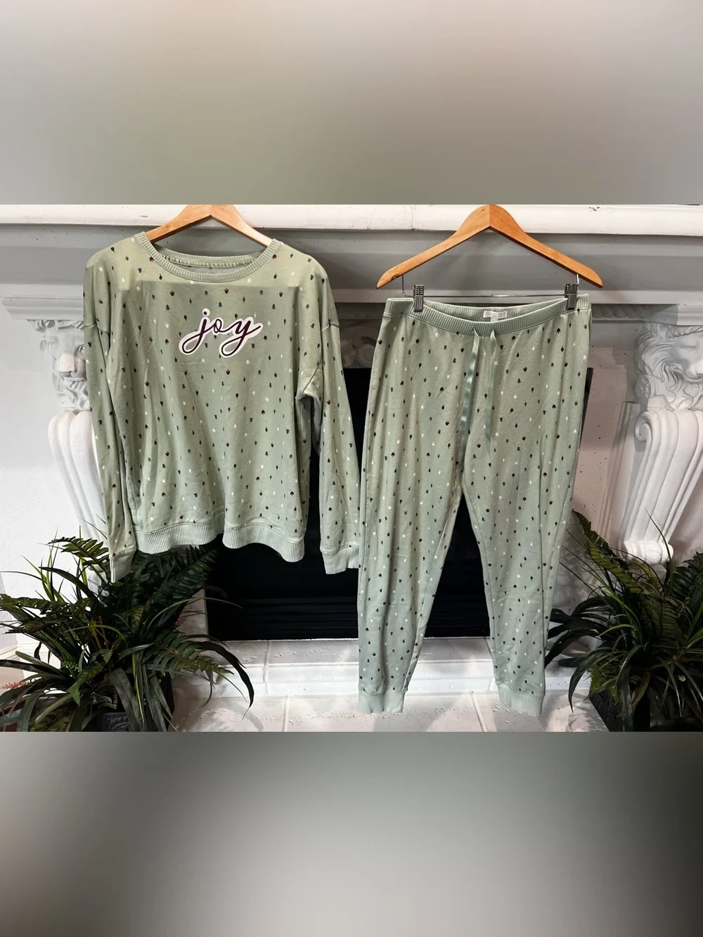 LC Lauren Conrad Sage Green 'joy' Pajama Set with Tiny Print